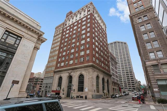 21 10th Street - Photo 1