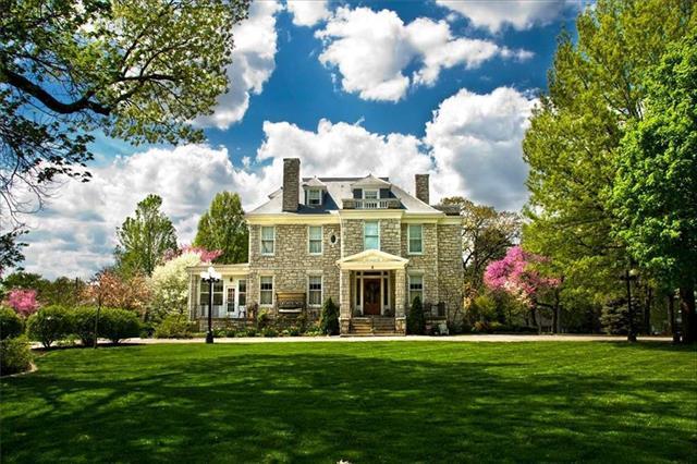 1 Hawthorne Place - Photo 1