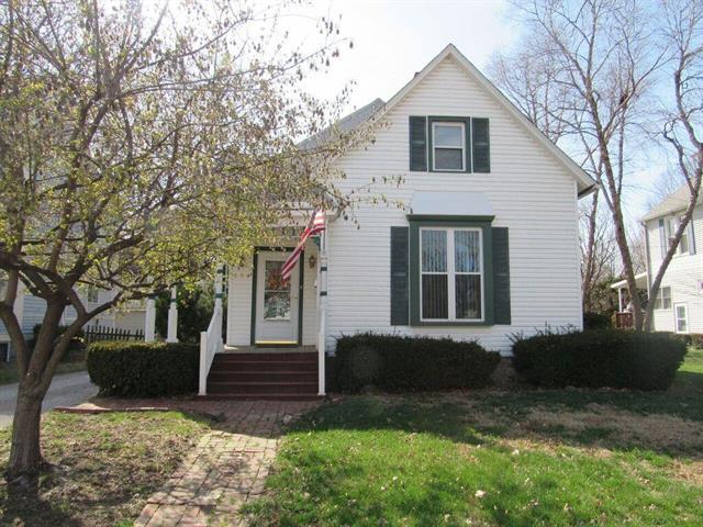 504 Grand Avenue - Photo 1
