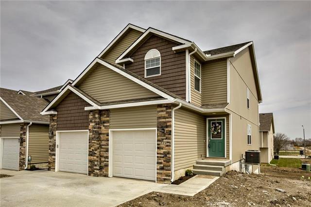 207 Pointe Lane - Photo 1