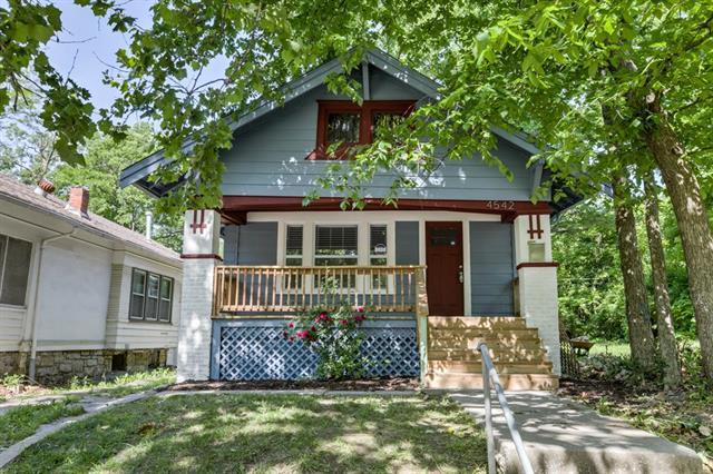 4542 Park Avenue - Photo 1