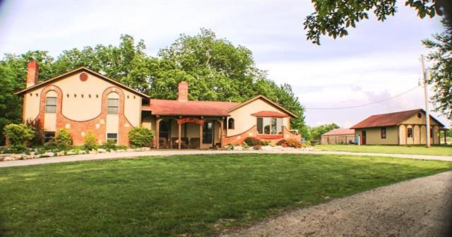 31301 Rockville Road - Photo 1
