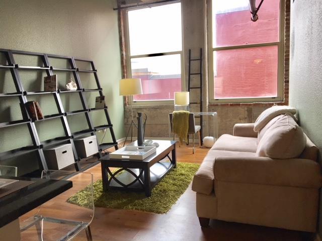 321 7th Street - Photo 1