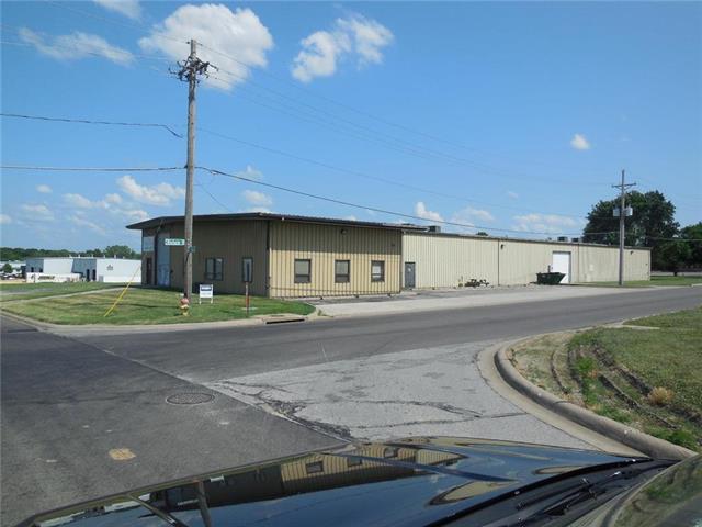 3415 Main Street - Photo 1