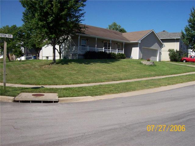 713 12th Street - Photo 1