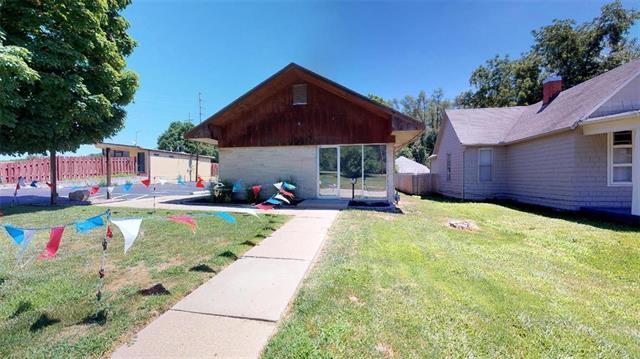 1116 Broadway Street - Photo 1