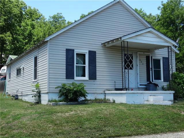 602 Whitmer Street - Photo 1