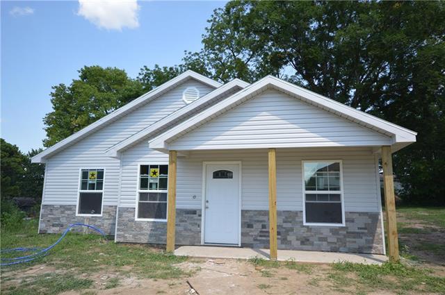 805 Hickory Street - Photo 1