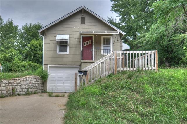 3013 Sterling Avenue - Photo 1
