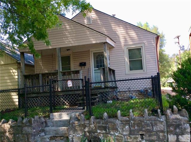 524 Kickapoo Street - Photo 1