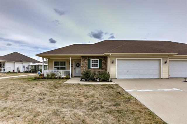 2121 114 Terrace - Photo 1