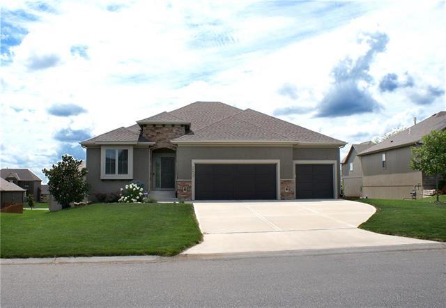 19413 199th Terrace - Photo 1