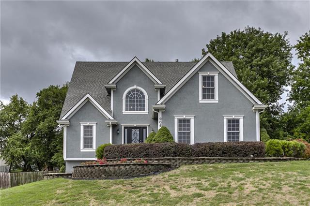 906 Susan Street - Photo 1