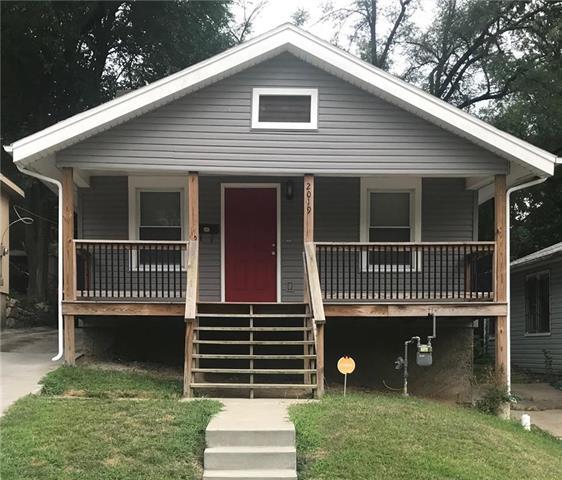 2019 Rowland Avenue - Photo 1