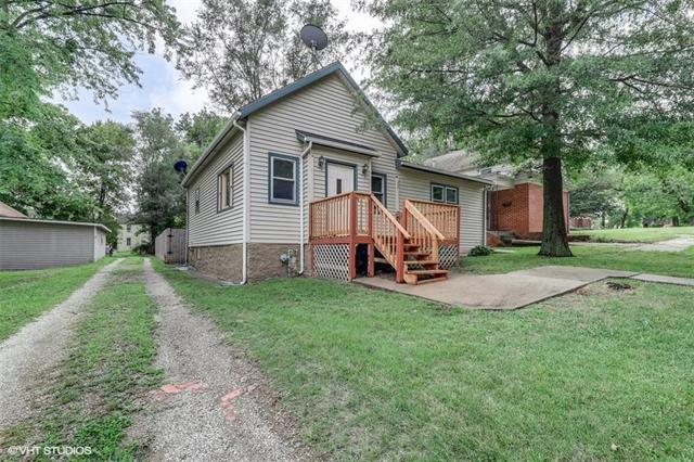 747 Chestnut Street - Photo 1