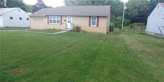 2715 Glenwood Avenue - Photo 1