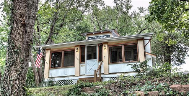 7215 Grand Avenue - Photo 1
