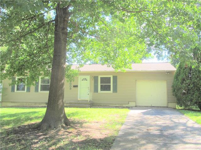 9009 101st Street - Photo 1