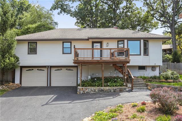 709 Lake Forest Drive - Photo 1