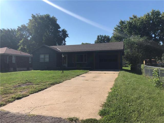 209 Myron Avenue - Photo 1