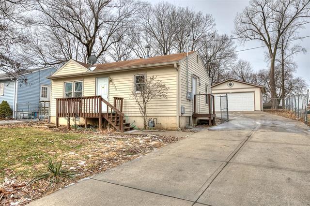 6308 Ravena Road - Photo 1