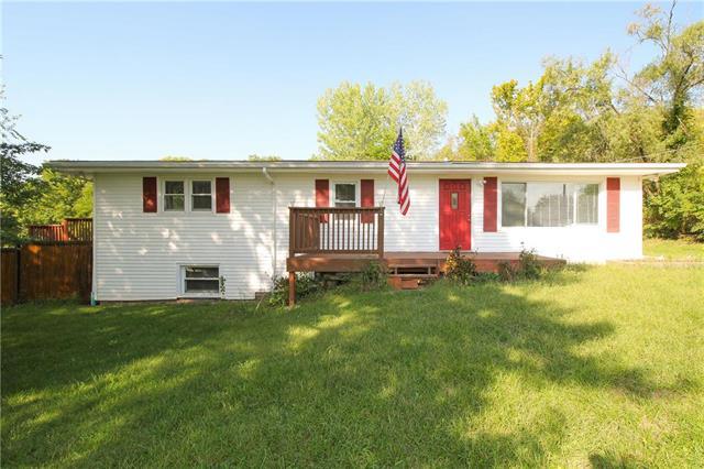 6618 Cross Road - Photo 1