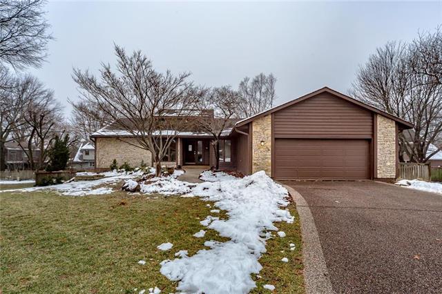 10060 Hemlock Drive - Photo 1