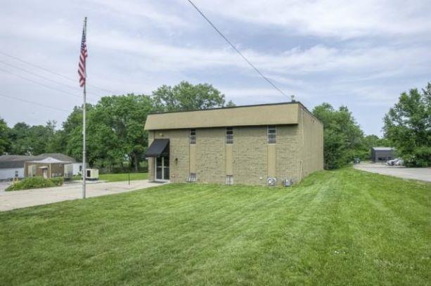 13137 Wornall Road - Photo 1