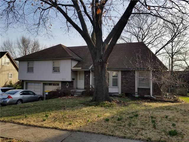 9711 Melrose Street - Photo 1