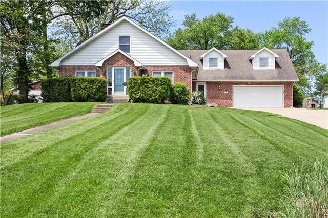 332 Leonard Street - Photo 1