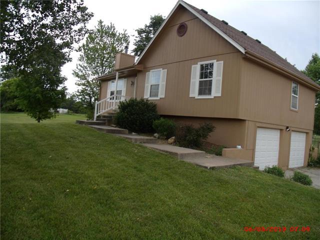 409 220 Street - Photo 1
