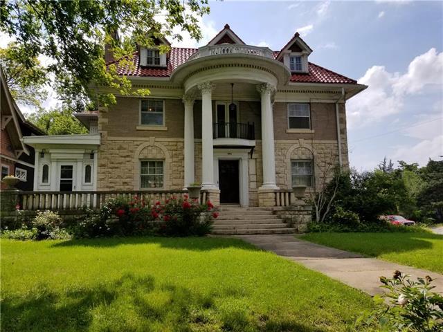 601 Louisiana Street - Photo 1