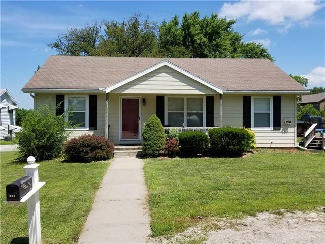 302 3rd Street - Photo 1