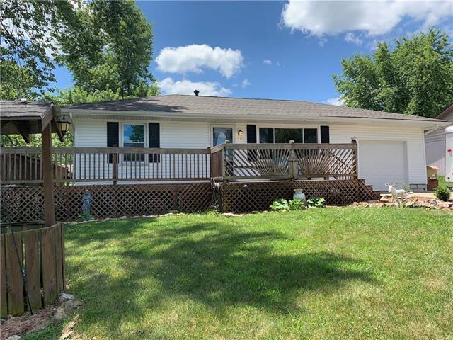 210 Moss Street - Photo 1