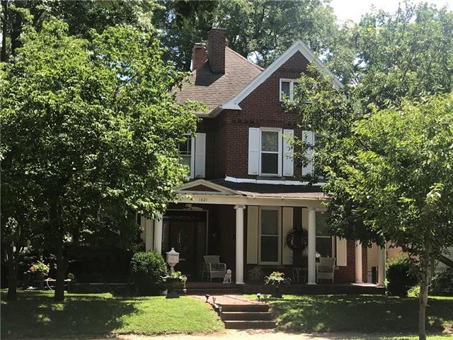 1821 Main Street - Photo 1