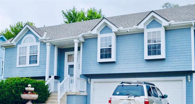 306 Crystal Drive - Photo 1