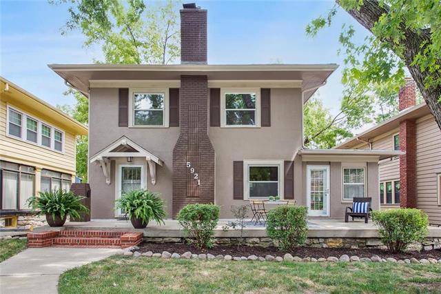 5921 Wornall Road - Photo 1