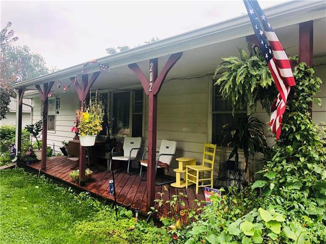202 Richardson Street - Photo 1