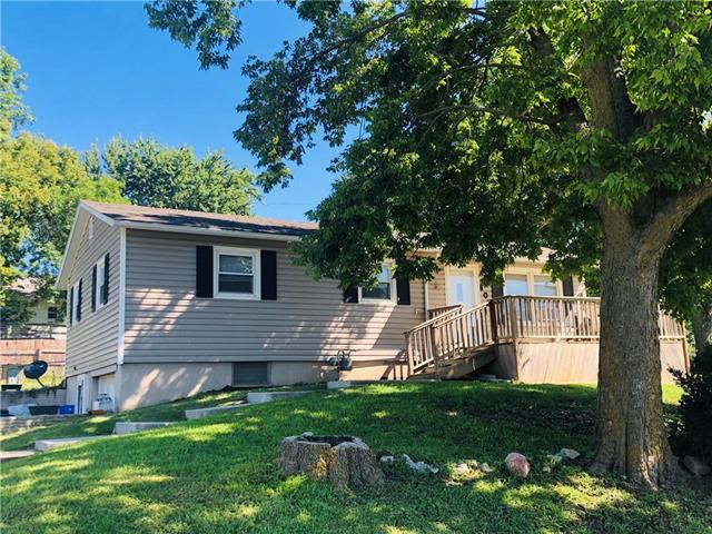 605 James Road - Photo 1