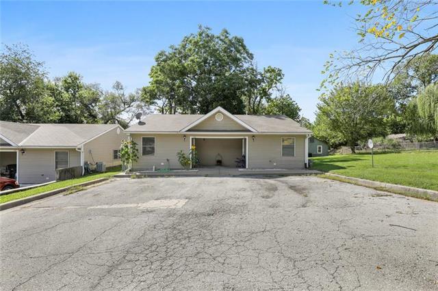 712 3rd Street - Photo 1