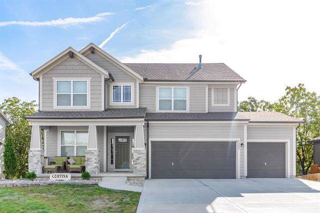 5229 Meadow View Drive - Photo 1