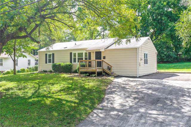 8520 Robinson Street - Photo 1