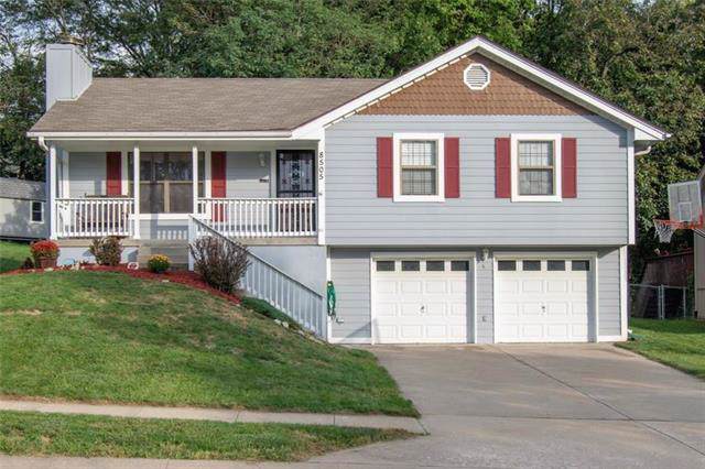8505 81st Terrace - Photo 1