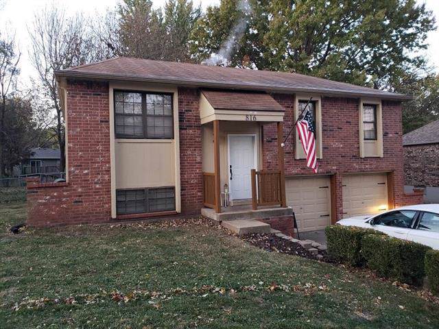 816 Berkshire Drive - Photo 1