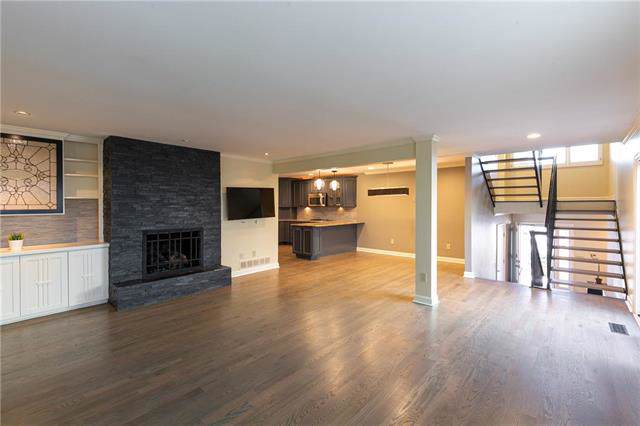 6267 Rosewood Street - Photo 1