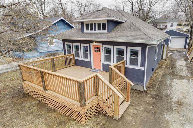 3929 Jackson Avenue - Photo 1