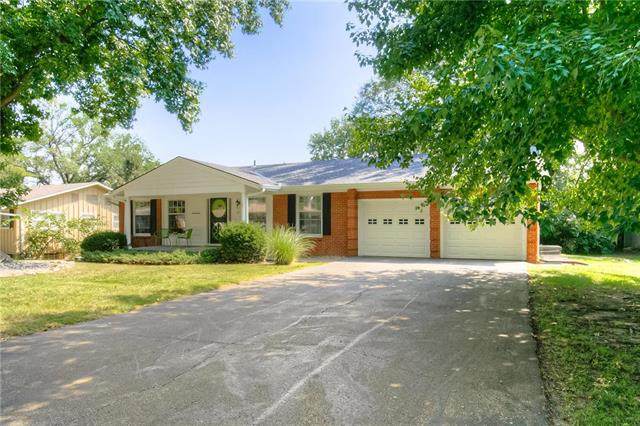21 38th Street - Photo 1