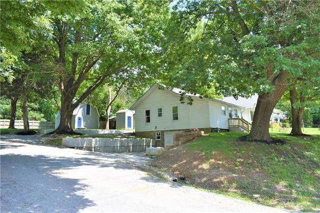 1000 Parker Avenue - Photo 1