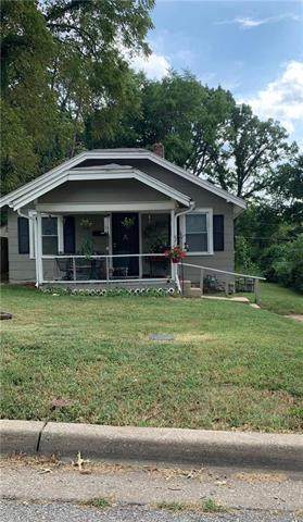 4025 70TH Street - Photo 1