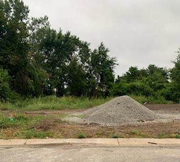 5203 University Avenue - Photo 1